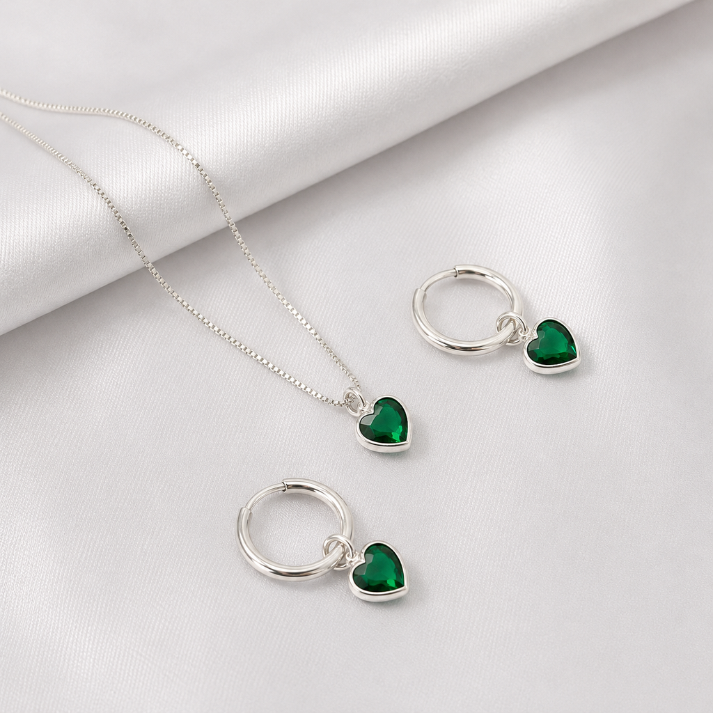Conjunto Ponto de Luz Coração em Prata 925: o Presente Perfeito para Quem Você Ama