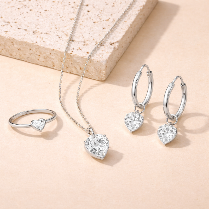 Prata 925 escurece? Como evitar e limpar corretamente (Guia Completo)